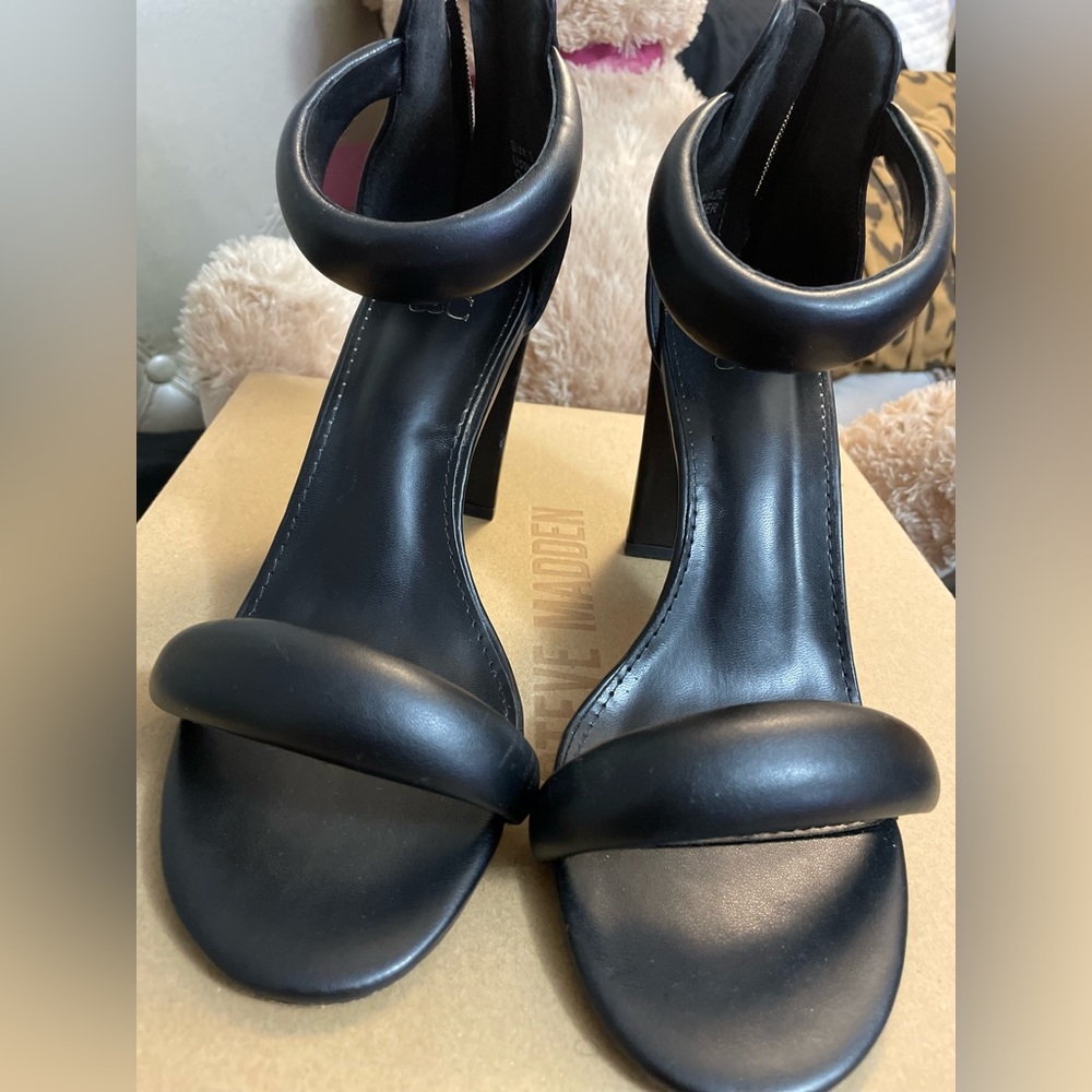 Black New York & company heels